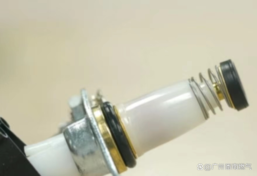熄火保护装置燃气灶原理_灶台熄火装置_灶具熄火保护装置图片