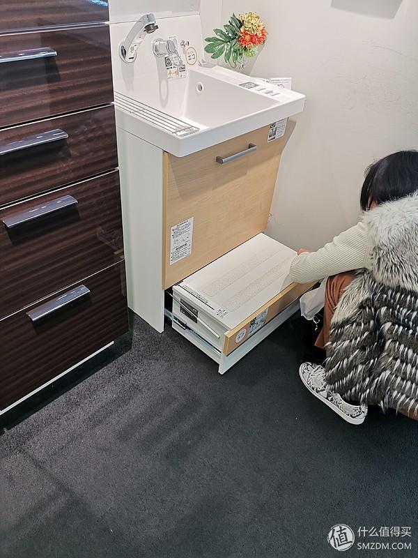 橱柜抽屉轨道怎么取下来视频_橱柜抽屉轨道安装_如何拆卸橱柜抽屉的滑轨