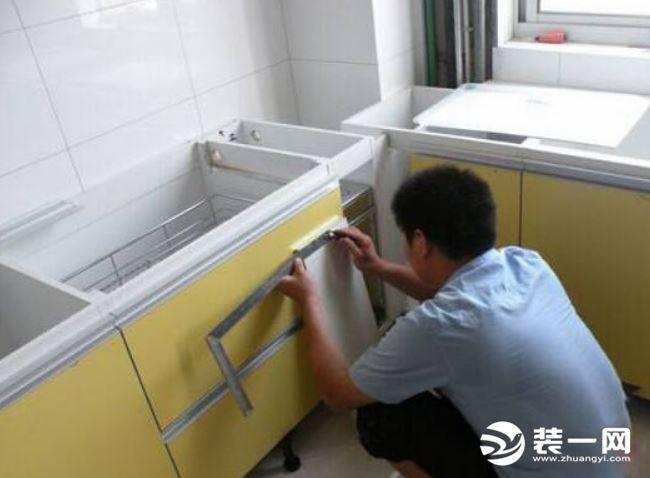 橱柜定制尺寸初步怎么量的_定制橱柜尺寸_橱柜定制尺寸怎么算