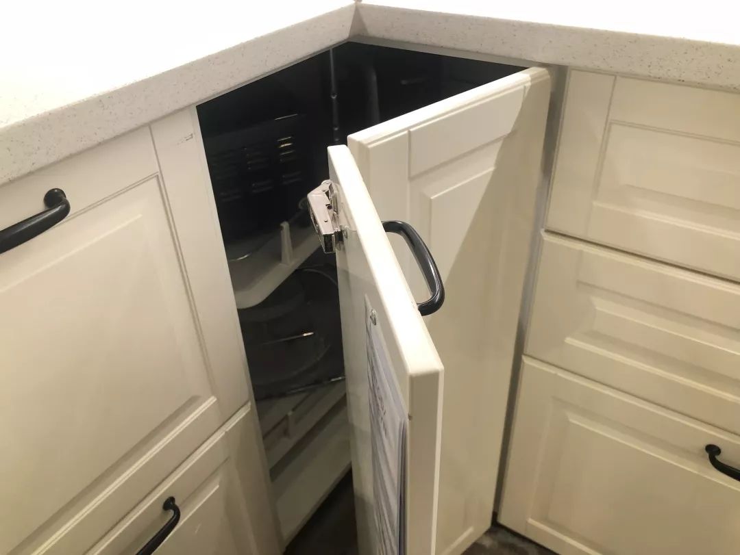 普通橱柜多少钱一套_橱柜套钱普通费用多少_做套橱柜得多少钱